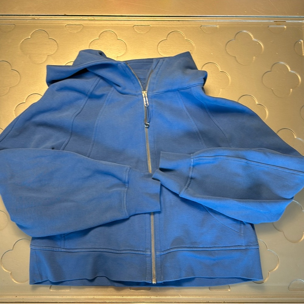 Lululemon Scuba